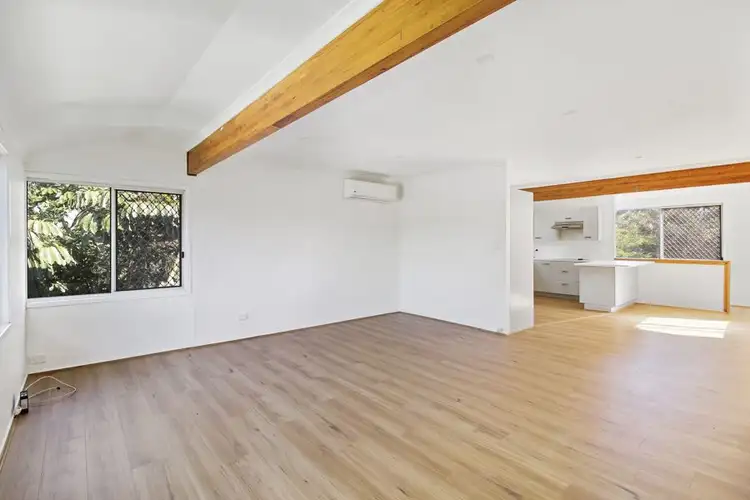 Second view of Homely house listing, 4 Natasha Court, Woodridge QLD 4114