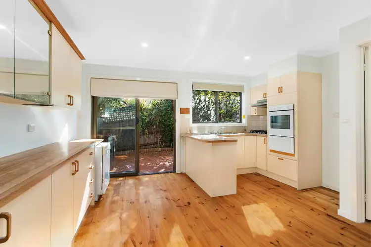 Second view of Homely other listing, 2/11 Woodlands Rise, Macleod VIC 3085