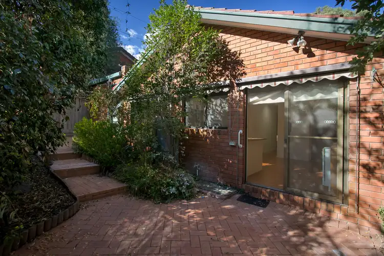 Third view of Homely other listing, 2/11 Woodlands Rise, Macleod VIC 3085