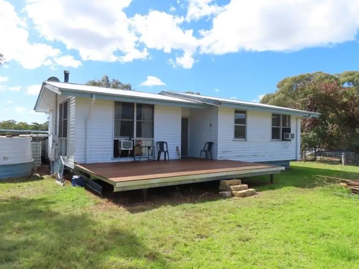 312 Kerridges Road, Glen Aplin QLD 4381