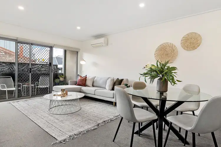 Fourth view of Homely apartment listing, 2/272 Albert Street, Brunswick VIC 3056