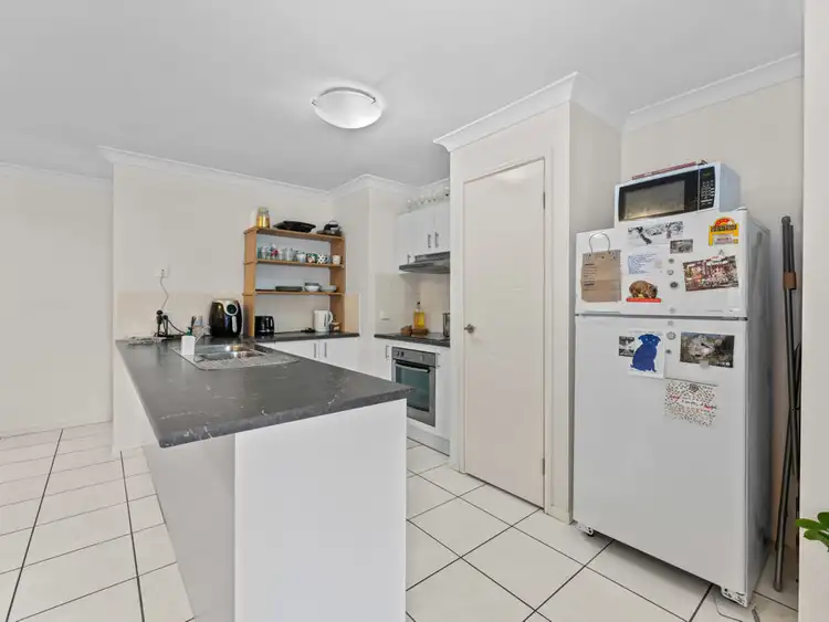 Fifth view of Homely semi-detached listing, 2/15 Ceres Street, Wulkuraka QLD 4305