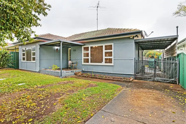 Main view of Homely house listing, 35 Chisholm Crescent, Bradbury NSW 2560