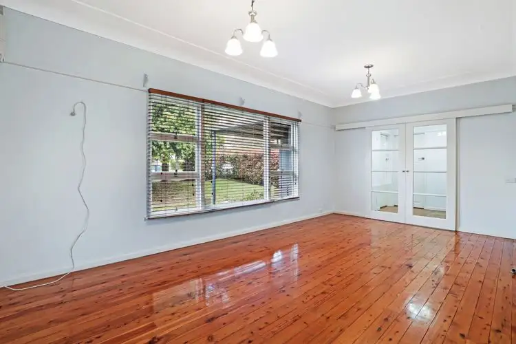 Second view of Homely house listing, 35 Chisholm Crescent, Bradbury NSW 2560