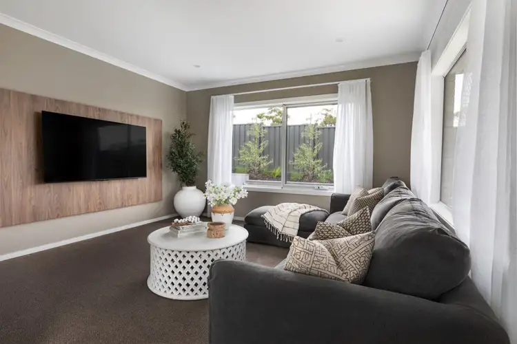 Fourth view of Homely house listing, 3 Neon Crescent, Strathfieldsaye VIC 3551