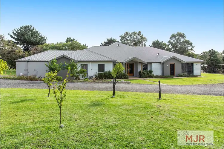 25 Casella Place, Wandi WA 6167