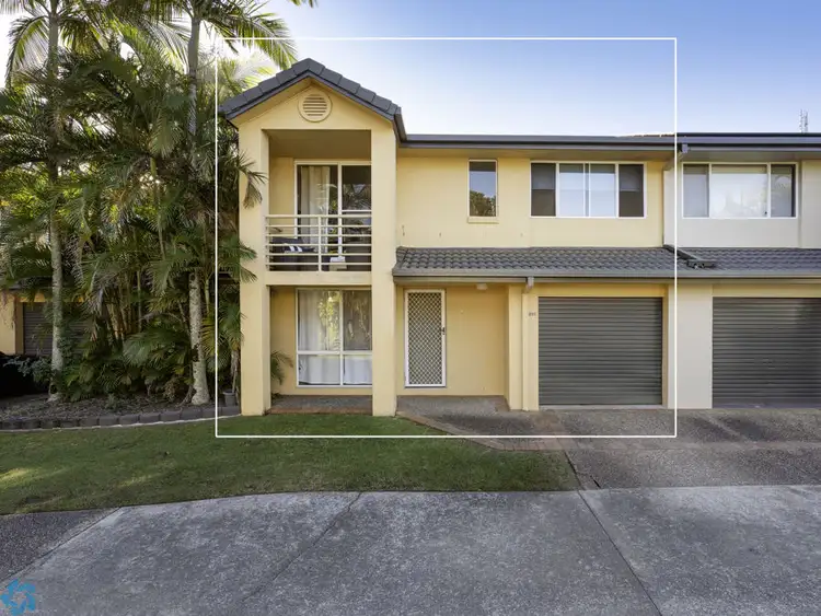 201/215 Cottesloe Drive, Mermaid Waters QLD 4218