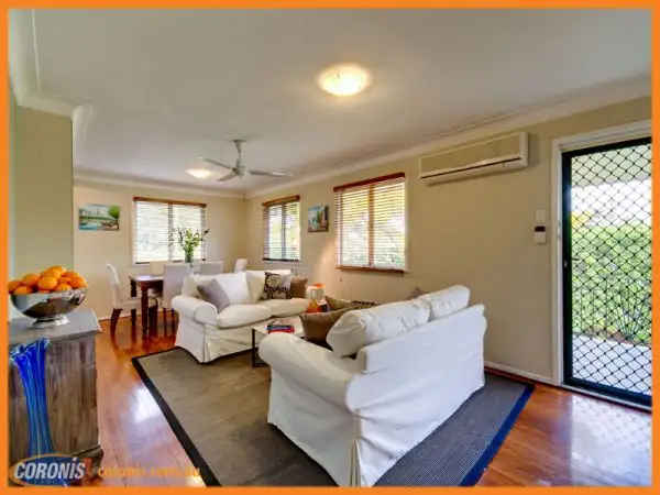 44 Hobart Avenue, Camp Hill QLD 4152