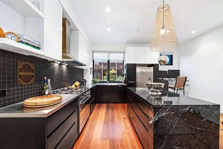53/15 Beach Street, Port Melbourne VIC 3207