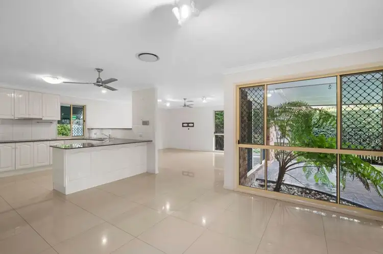Fourth view of Homely house listing, 18 Homewood Pl, Carindale QLD 4152