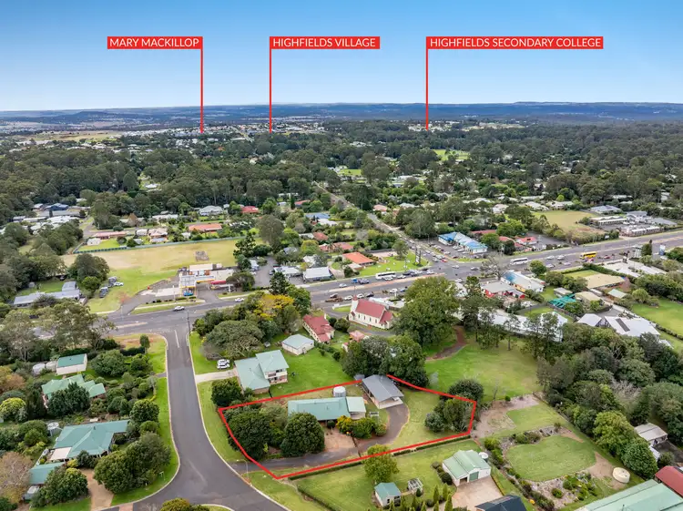 28 Timperley Drive, Highfields QLD 4352