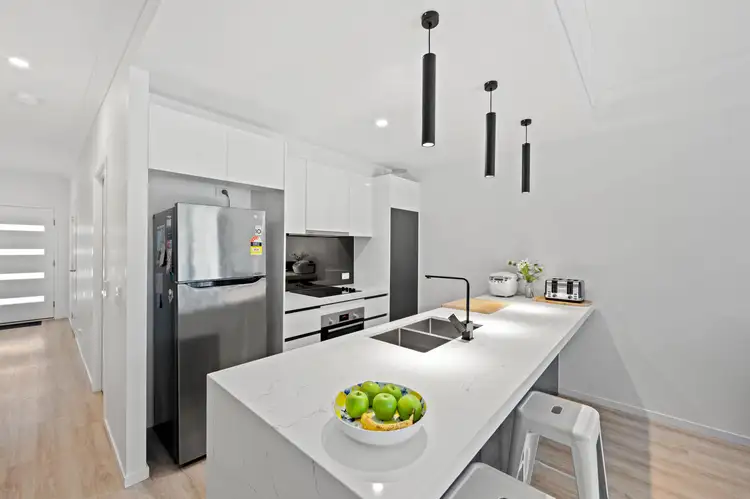 24/4A Hansford Road, Coombabah QLD 4216