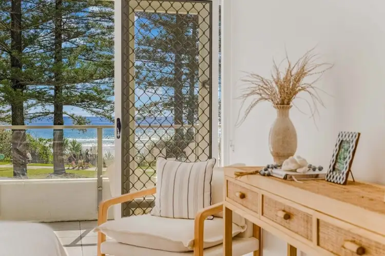 Fourth view of Homely unit listing, 4/162 Marine Parade, Rainbow Bay QLD 4225