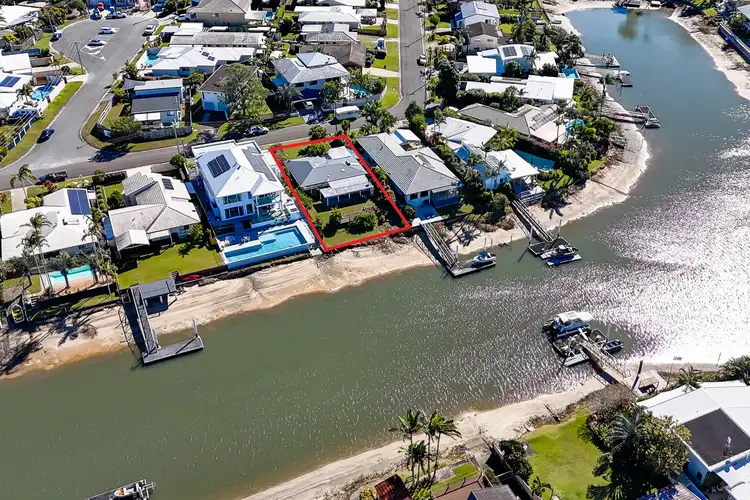 25 Moondarra Crescent, Mooloolaba QLD 4557