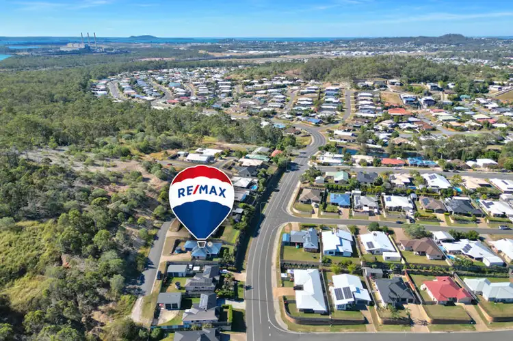 17 Julius Crescent, Clinton QLD 4680