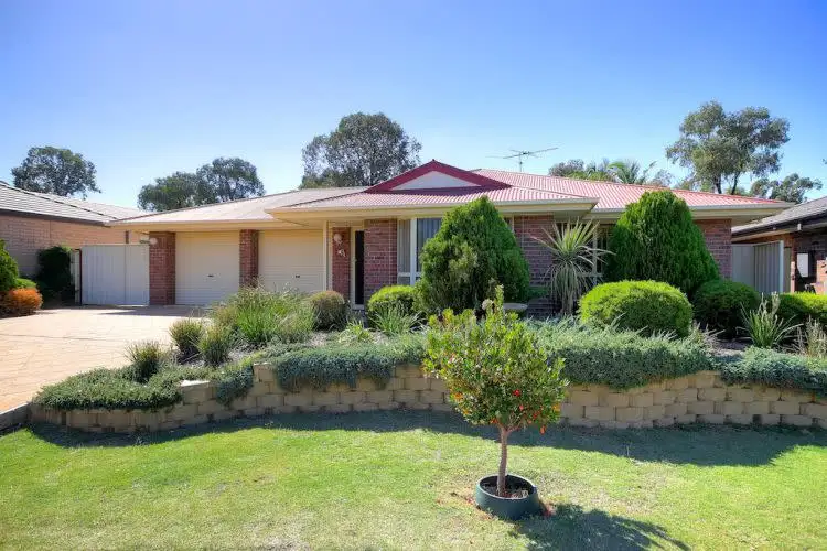 13 Linford Close, Salisbury Downs SA 5108