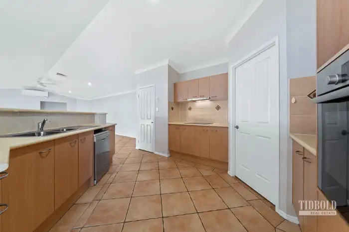 Seventh view of Homely house listing, 10 Seagrass Place, Redland Bay QLD 4165