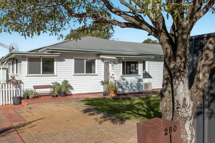 280 West Street, Kearneys Spring QLD 4350