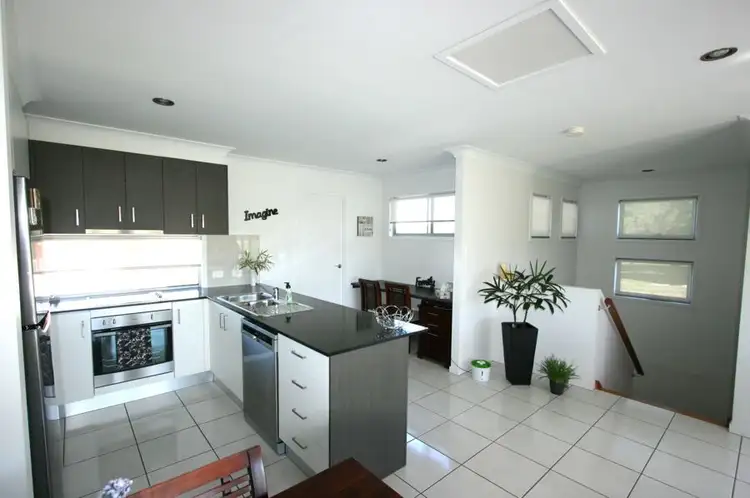 Second view of Homely unit listing, 3/11 Makybe Diva Drive, Ooralea QLD 4740