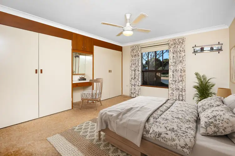 Fifth view of Homely house listing, 18 OLEANDER CRESCENT, Lake Albert NSW 2650