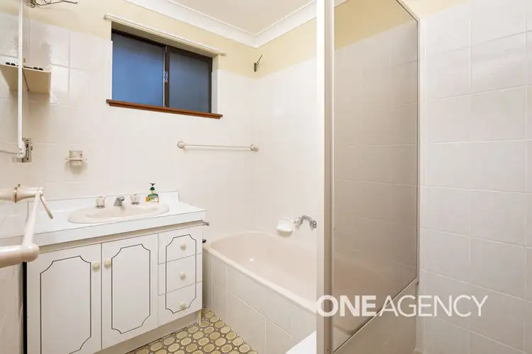 Sixth view of Homely house listing, 18 OLEANDER CRESCENT, Lake Albert NSW 2650