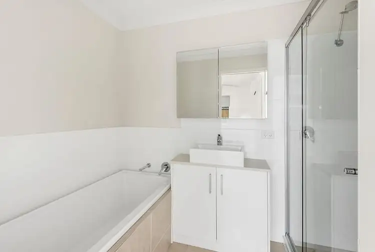 Sixth view of Homely unit listing, 2/4 Ivy Court, Glenvale QLD 4350