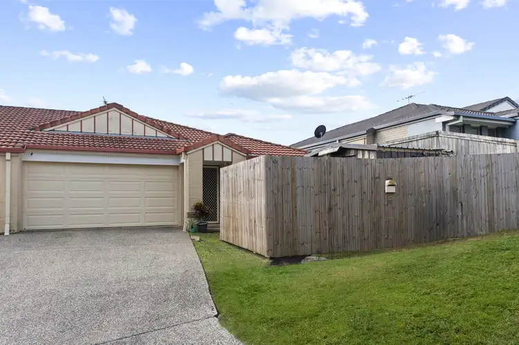 Main view of Homely townhouse listing, 2/18 Varuna Court, Rothwell QLD 4022