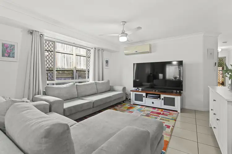 Fourth view of Homely townhouse listing, 2/18 Varuna Court, Rothwell QLD 4022