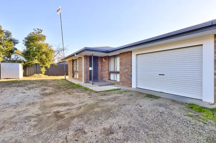2/4 Mazamet Crt