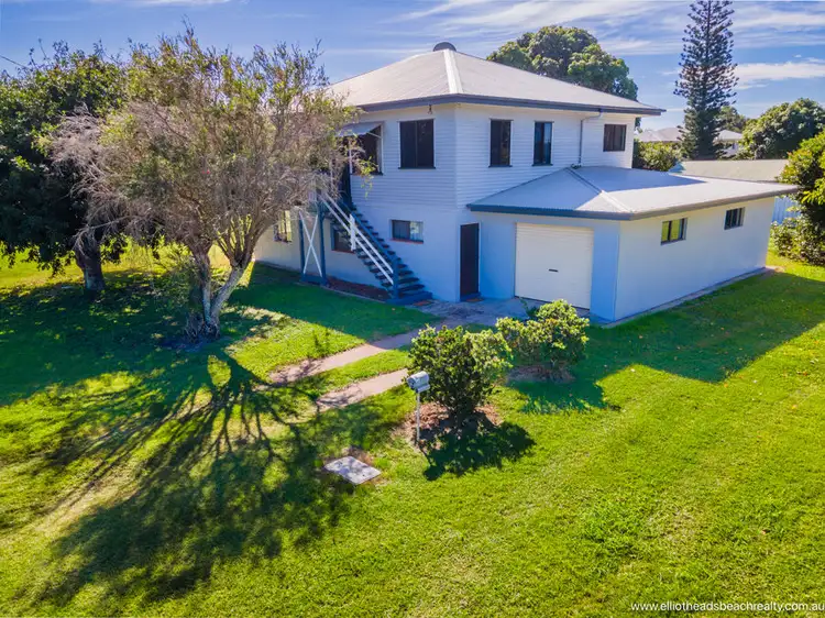 7 CORSER ST BURNETT HEADS, Burnett Heads QLD 4670