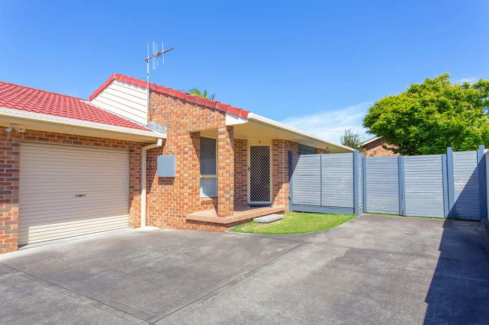 Main view of Homely villa listing, 2/9 Carrabeen Drive, Old Bar NSW 2430