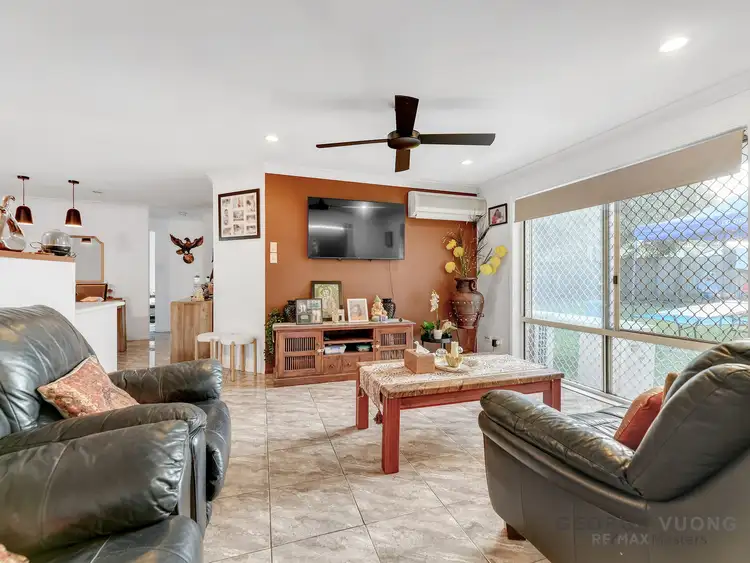 Fourth view of Homely house listing, 19 Gecko Pl, Doolandella QLD 4077
