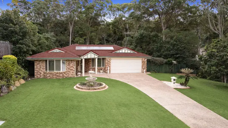 8 Hinchinbrook Court, Little Mountain QLD 4551
