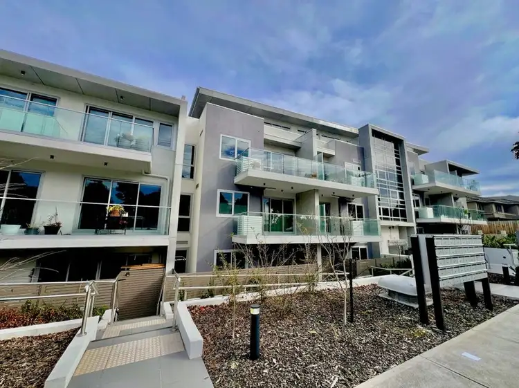 401/330 Manningham Road, Doncaster VIC 3108