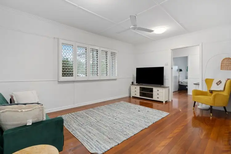 Second view of Homely house listing, 8 Vaughan Street, Mount Gravatt QLD 4122