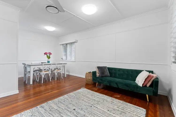 Third view of Homely house listing, 8 Vaughan Street, Mount Gravatt QLD 4122