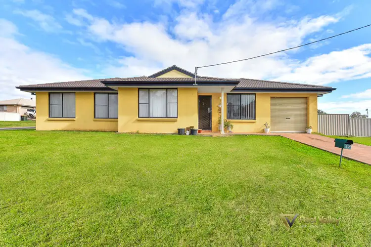 87 Evans Street Westdale, Tamworth NSW 2340