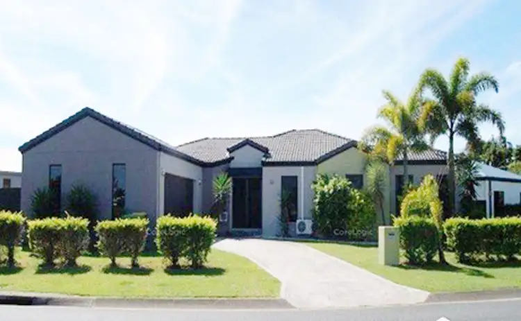 6 Fairmeadow Dr, Mount Pleasant QLD 4740