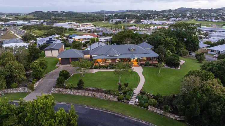 6 Panorama Court, Rural View QLD 4740