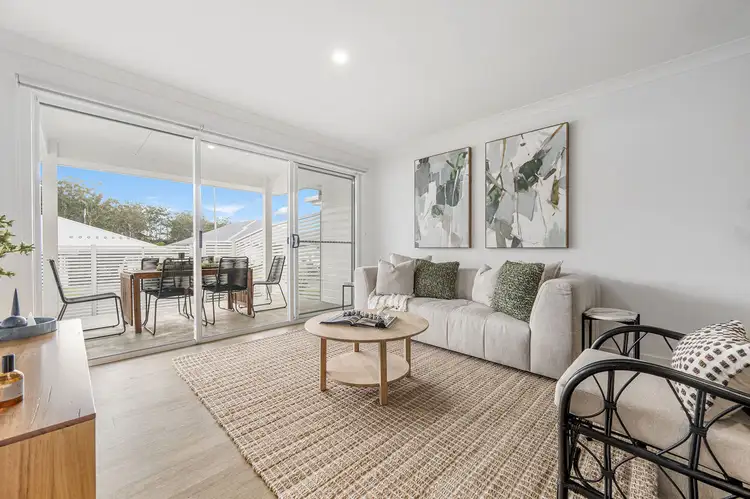 Fifth view of Homely semi-detached listing, 16 Corymbia Loop, Wauchope NSW 2446
