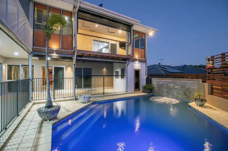 10 Gillies Court, Rural View QLD 4740