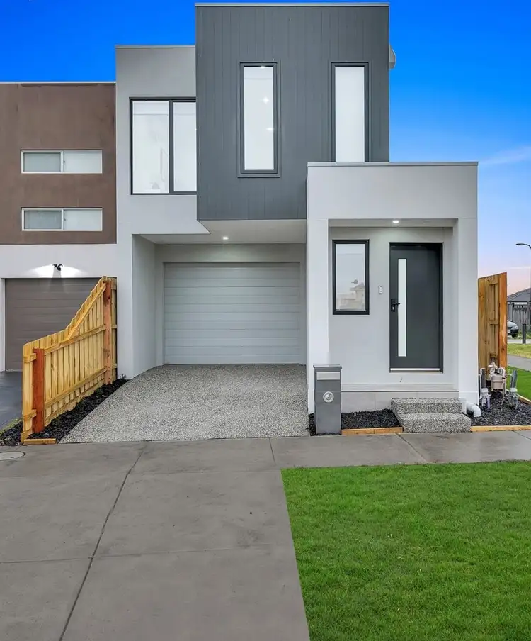 32 Hockley Avenue, Mickleham VIC 3064