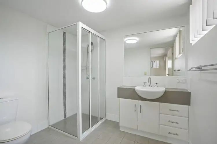 Seventh view of Homely unit listing, 7/8A Wyndham Avenue, Boyne Island QLD 4680