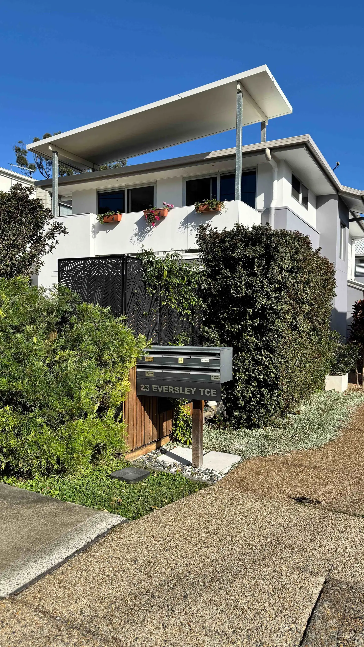 Main view of Homely townhouse listing, 1/23 Eversley Terrace, Yeronga QLD 4104