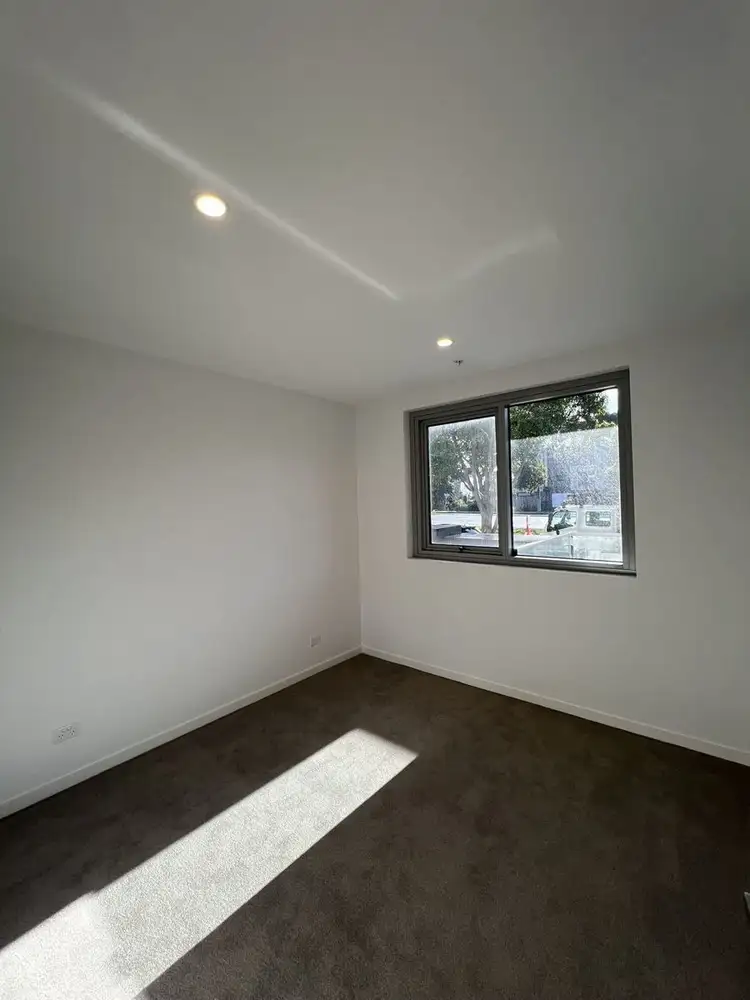 Fourth view of Homely apartment listing, 202/330 Manningham Road, Doncaster VIC 3108