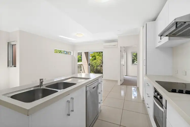 Sixth view of Homely unit listing, 2/37 Creighton Street, Mount Gravatt QLD 4122