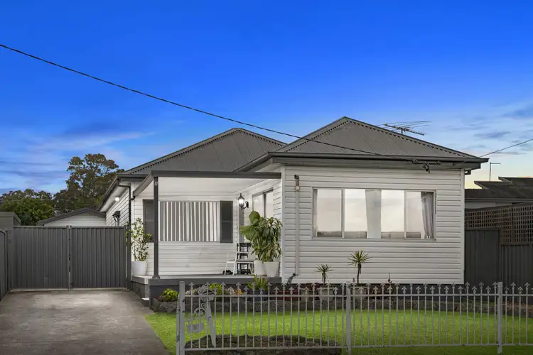 1 Fairview Street, Guildford NSW 2161