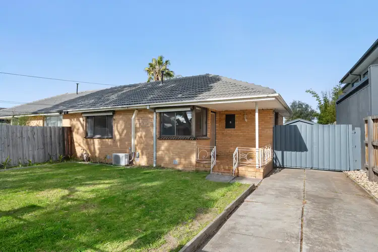 1b Wunnamurra Drive, Keilor East VIC 3033