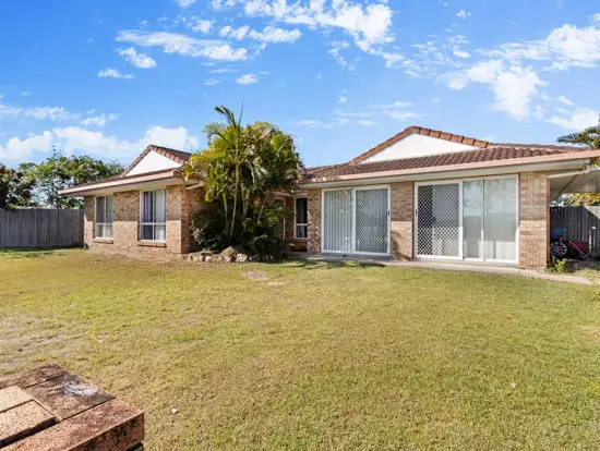 Second view of Homely house listing, 6 Kiwi Court, Point Vernon QLD 4655