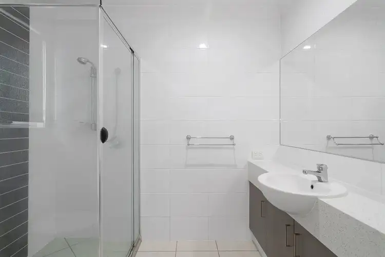 Sixth view of Homely unit listing, 1/64 Makybe Diva Drive, Ooralea QLD 4740